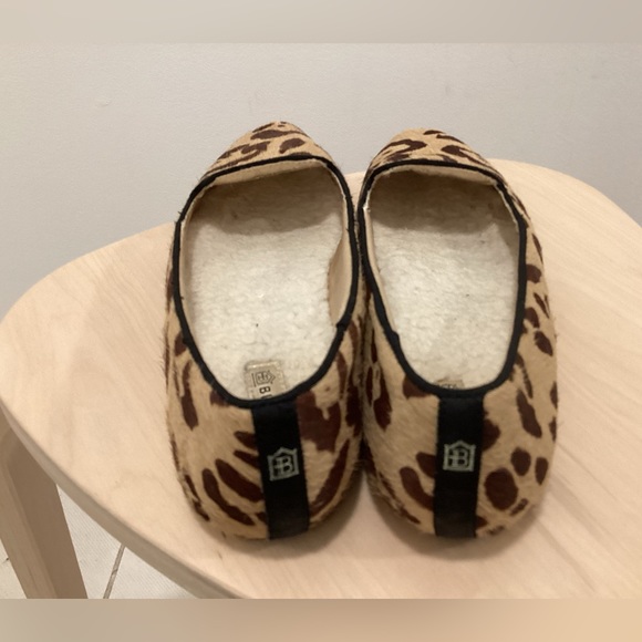 Birdies, Leopard print sherpa lined flats. Size 8. like new. - Picture 5 of 7